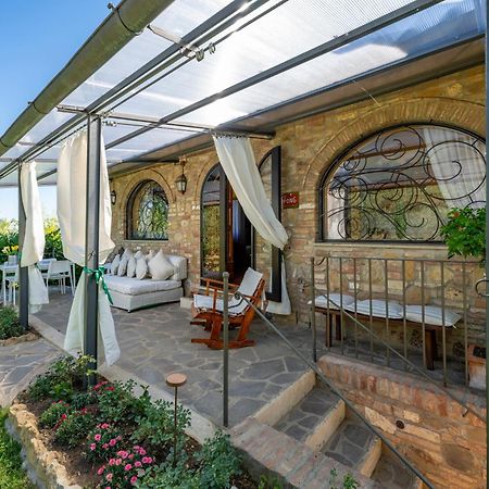 Villa Mikipongtwo Montepulciano Stazione Exterior foto