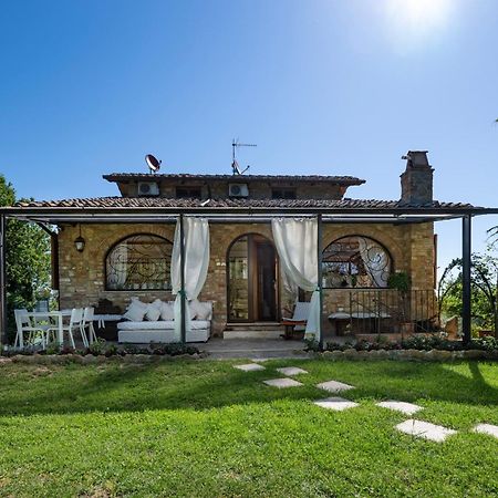 Villa Mikipongtwo Montepulciano Stazione Exterior foto